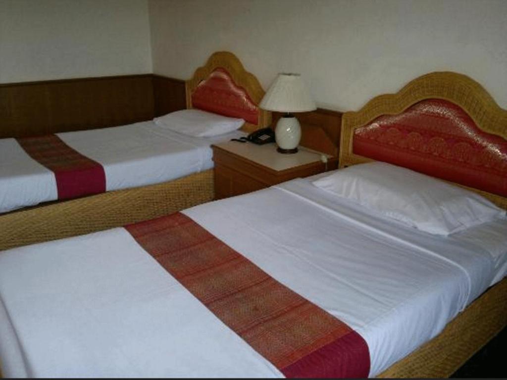Pailyn Hotel Sukhothai Esterno foto