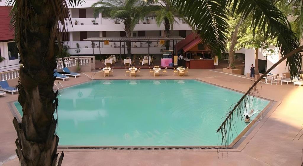 Pailyn Hotel Sukhothai Esterno foto