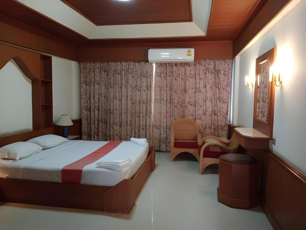 Pailyn Hotel Sukhothai Esterno foto
